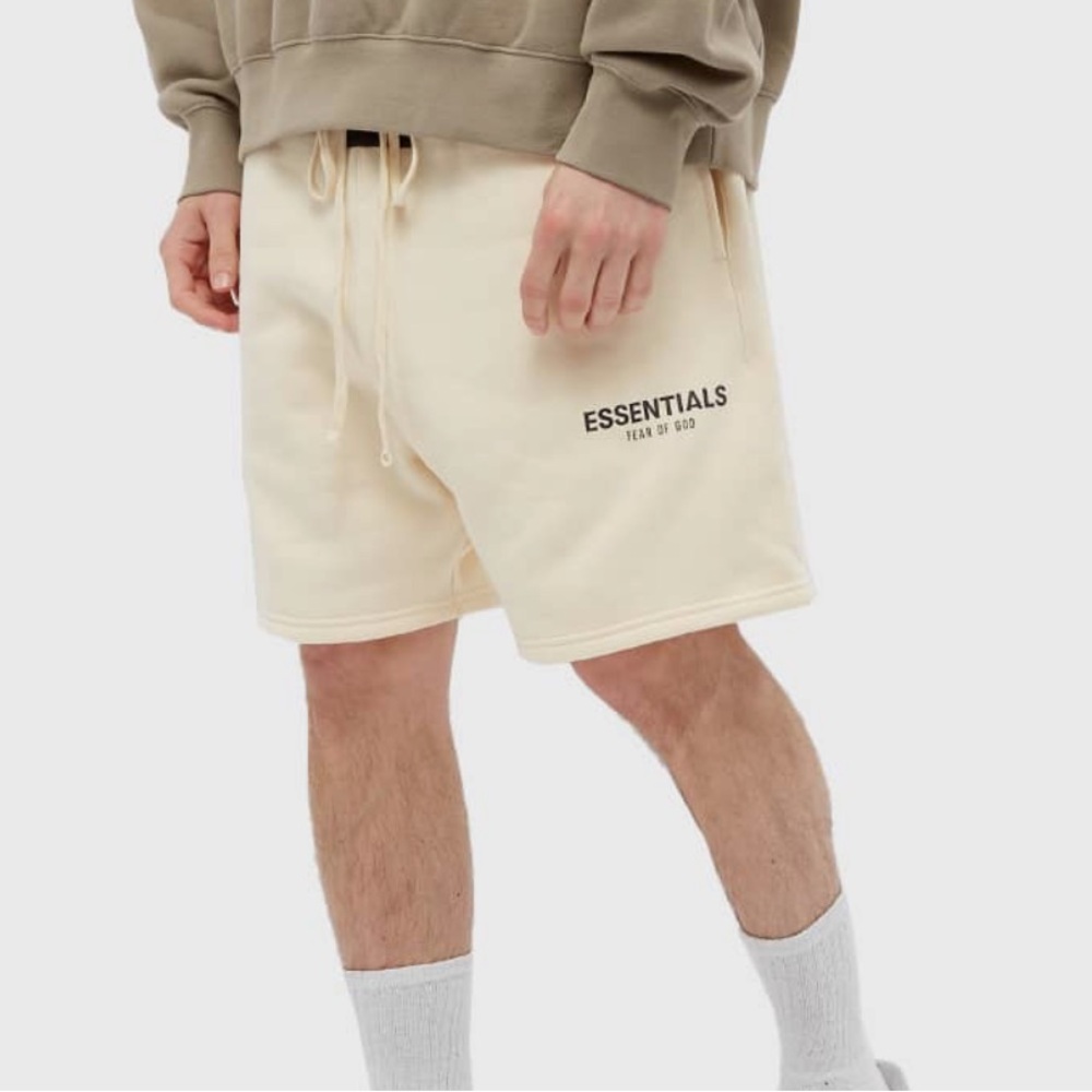 NEW Essentials Fear of God Cream SS20 Sweat Shorts AUTHENTIC 💯